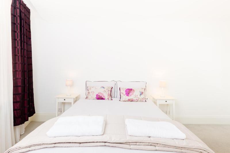 City Centre Penthouse - New Street - image 14
