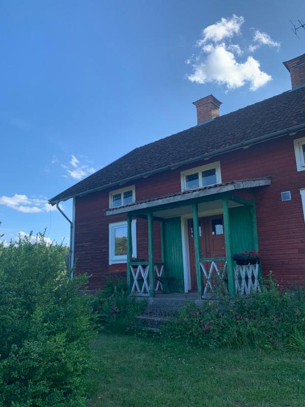 Two-Bedroom House image 3
