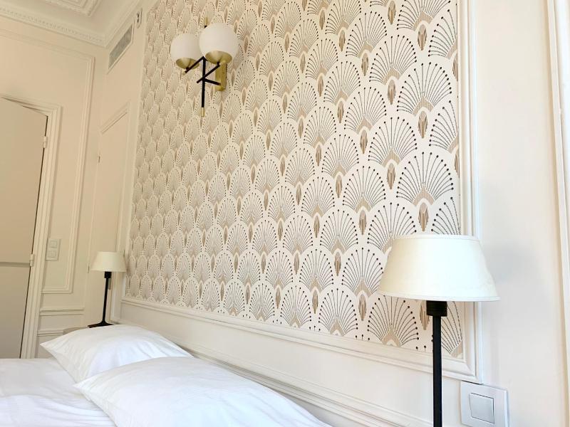 Classic Double Room image 2