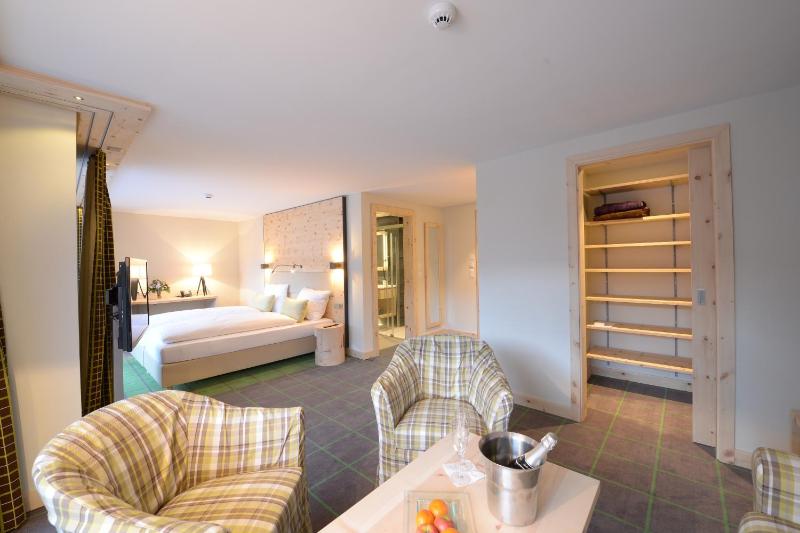 Suite with Matterhorn View image 4
