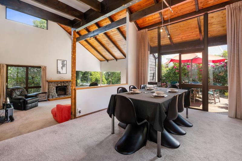 Garden Grove - Taupō Holiday Home - image 29