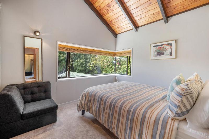 Garden Grove - Taupō Holiday Home - image 12