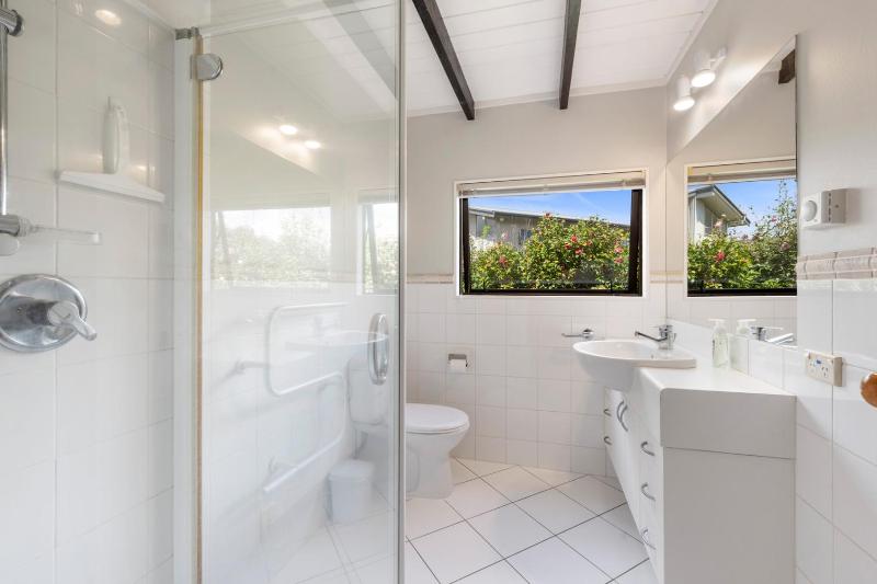 Garden Grove - Taupō Holiday Home - image 30