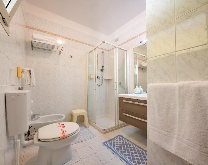 Hotel Marzia Holiday Queen - image 20