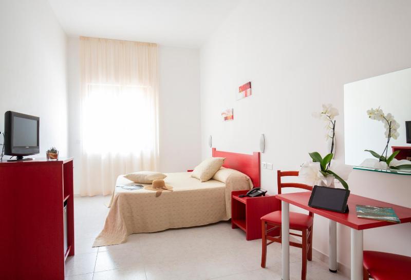 Double Room with Window image 1