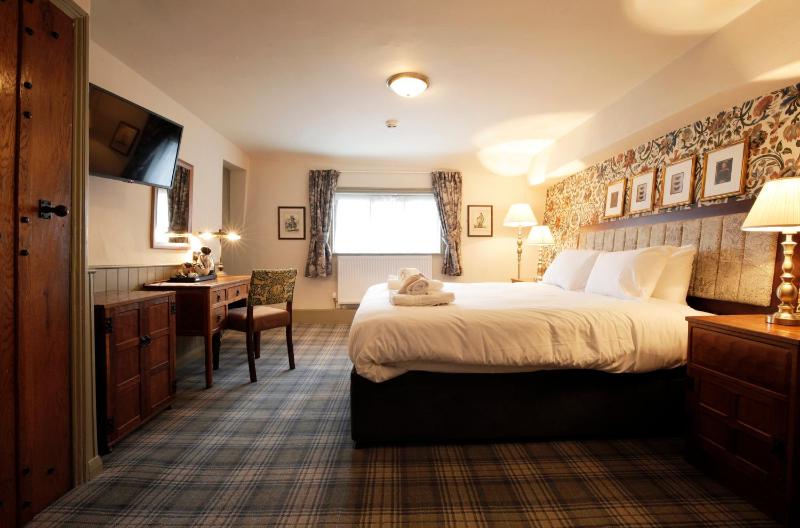 Suite Double Room with View image 3