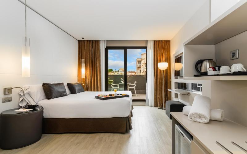 Urban terrace room includes one access to the spa per person per stay image 1