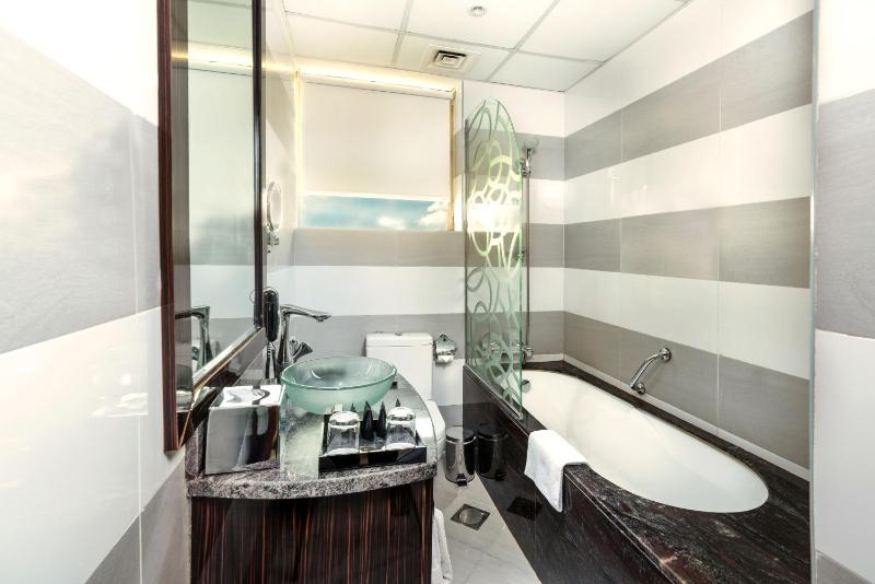 One-Bedroom Suite  image 2