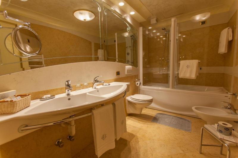 Hotel Colomba d'Oro - image 5