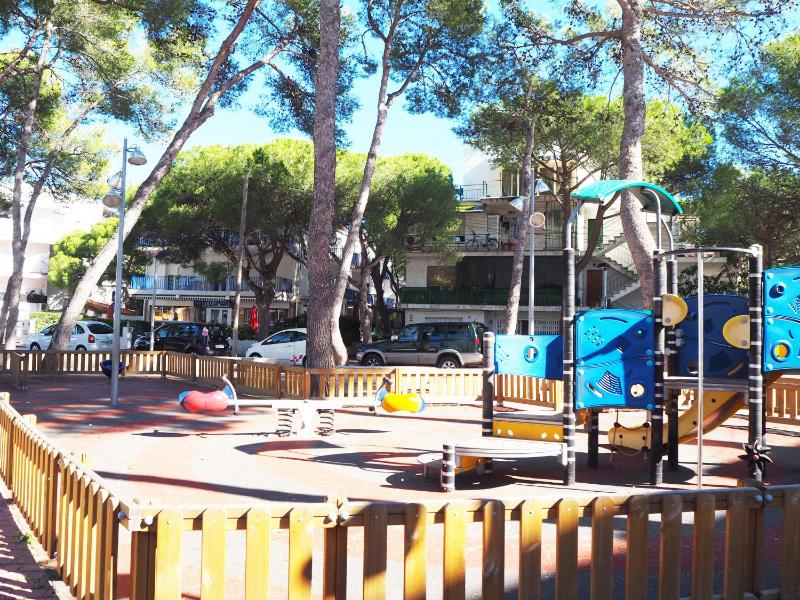 Saromar I Apartament amb gran terrassa per 6 persones a 5 minuts de la Platja Gran - image 29