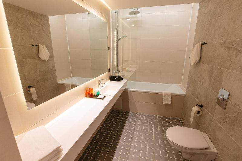 Deluxe Junior Suite image 2