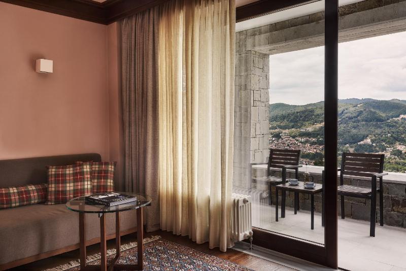 Premium Suite with Mountain View image 2