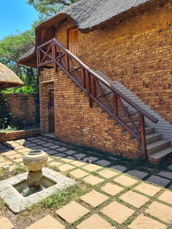 Khaya Africa Guesthouse - image 14