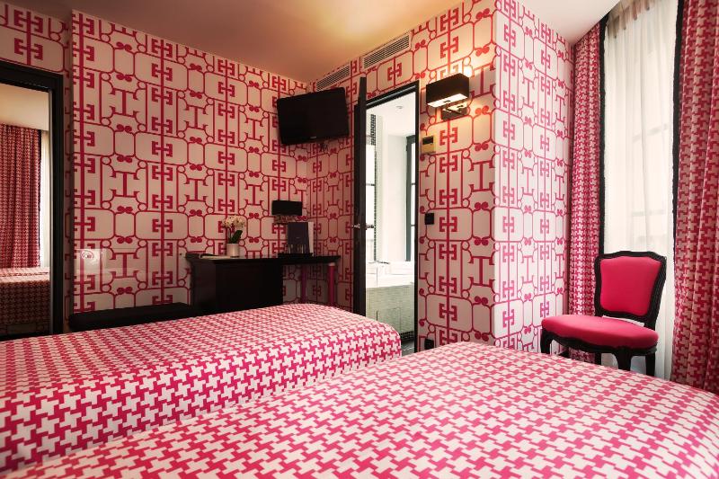 Superior Double or Twin Room image 4