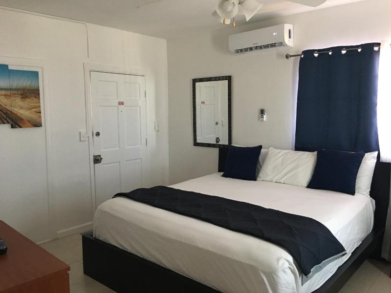 Golden Sand Oceanfront - image 18