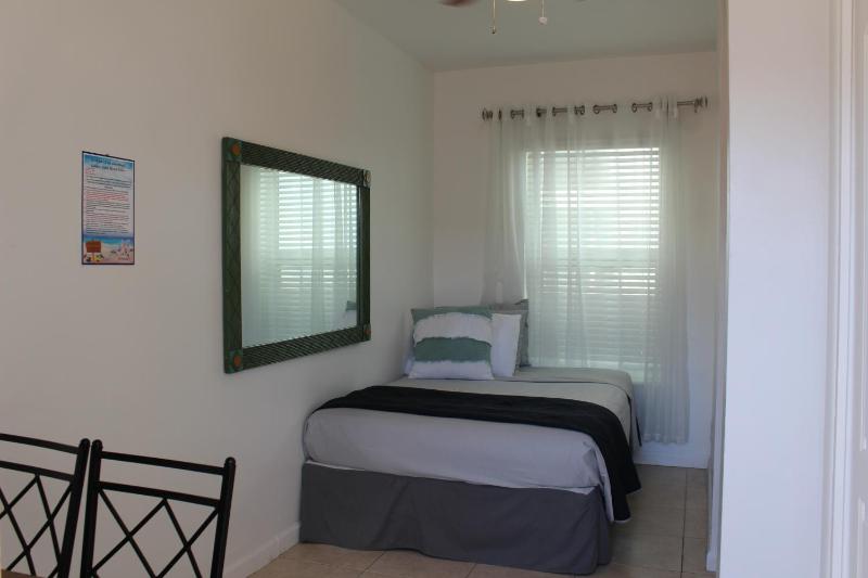 Golden Sand Oceanfront - image 20