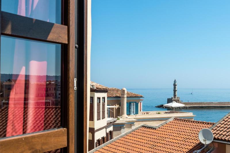 Double Room with Sea View image 1