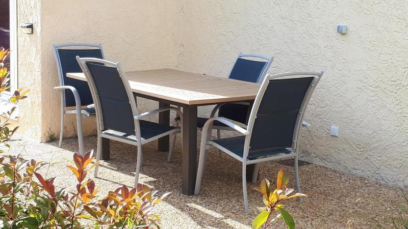 Les Pucines studio standing 29 m2 rez de jardin climatisation plein sud - image 5