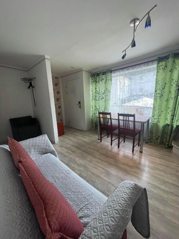 Classic Family Room image 1