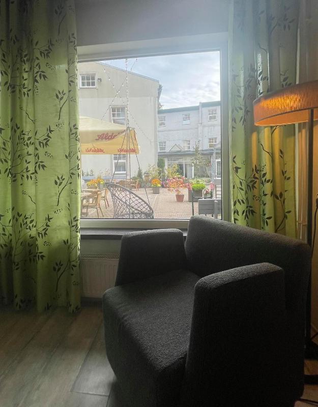 Double or Twin Room image 3