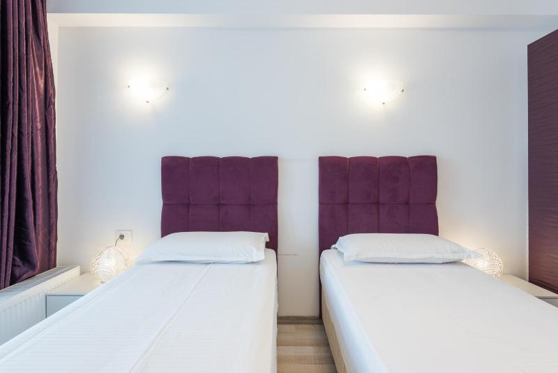 Royal Accommodation - image 8