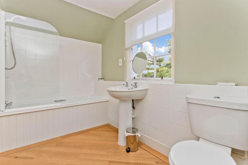 Standard Double Room image 2