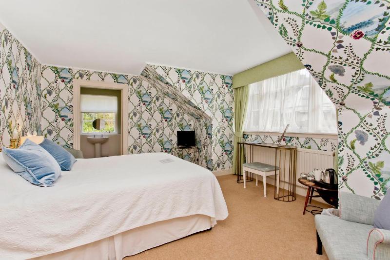 Standard Double Room image 1