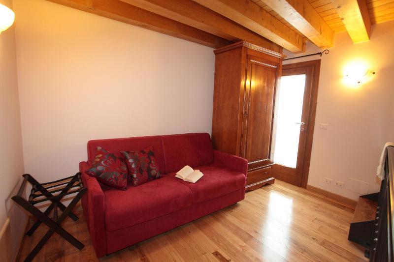 Apartment - Split Level image 2