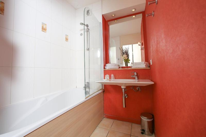 Standard Studio image 3