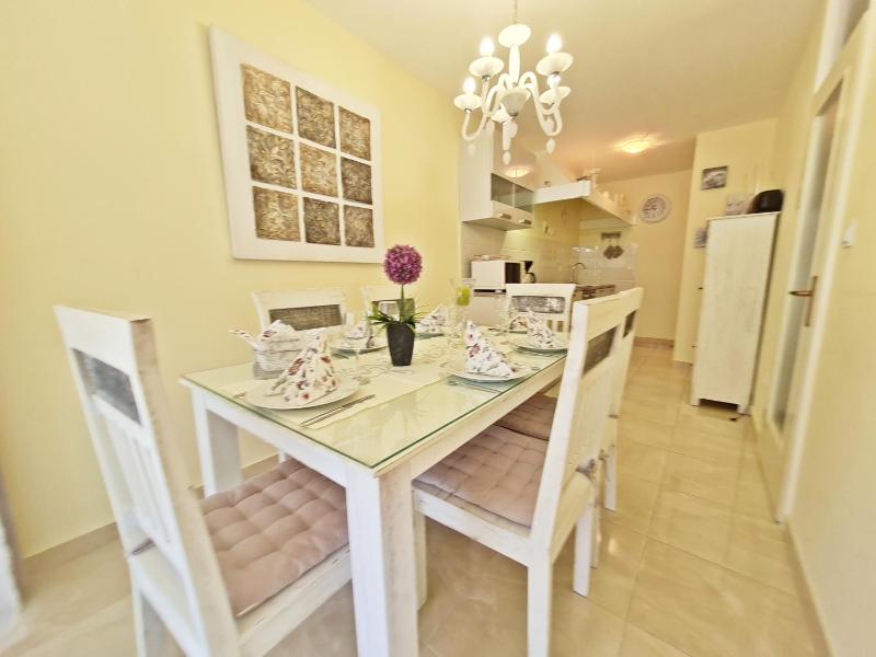 Beach Apartment Ivana - image 3