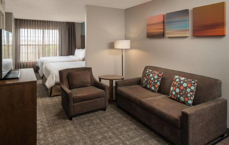Queen Studio Suite with Two Queen Beds - Mobility Access Tub/Non-Smoking image 1