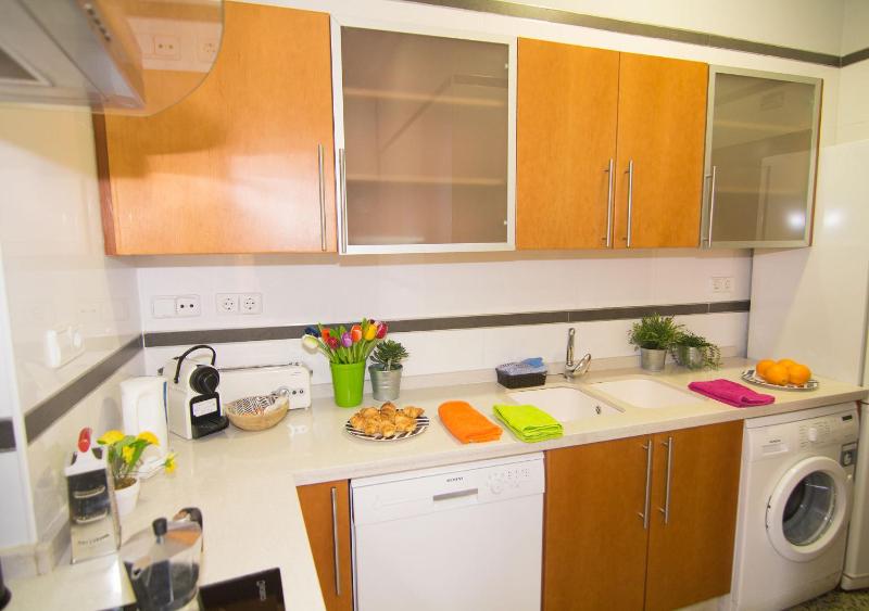 Apartment (4 Adults) image 3