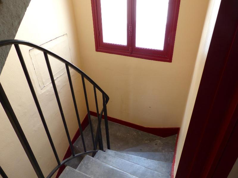 One-Bedroom Apartment image 1