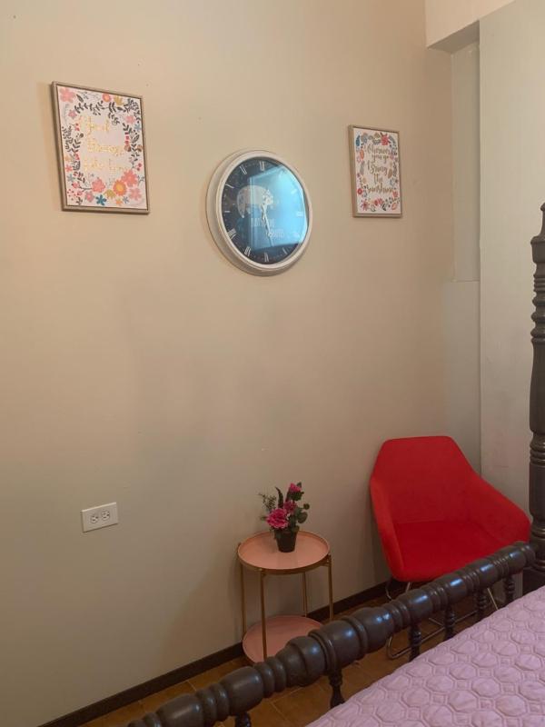 One-Bedroom Apartment image 2