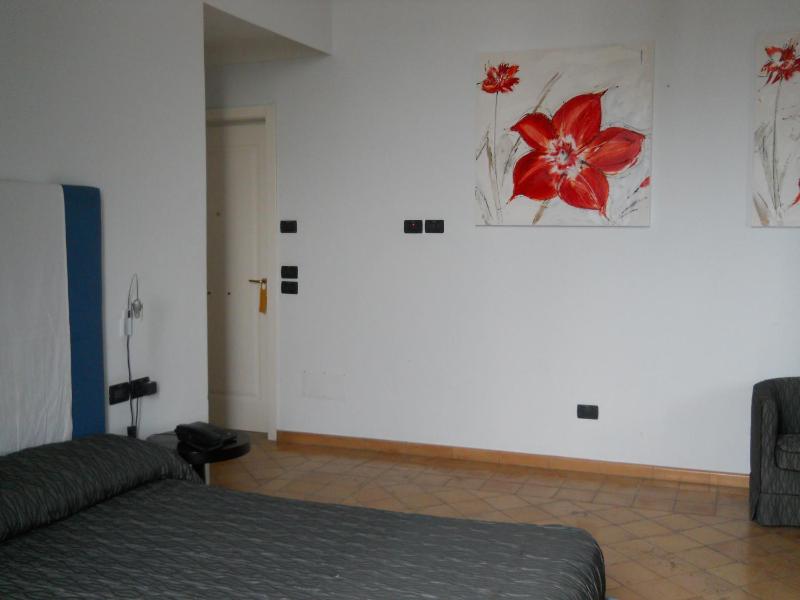 Double Room (1 Adult) image 3