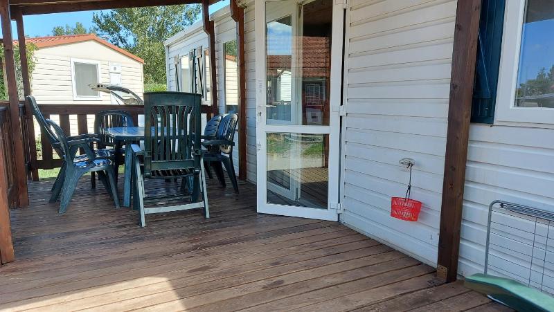 Three-Bedroom House image 2