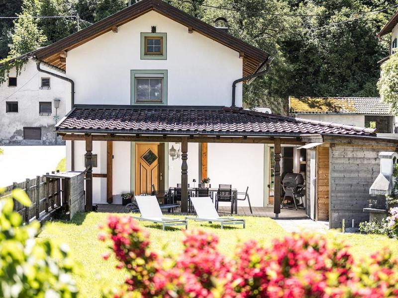 Three-Bedroom Holiday Home  image 1
