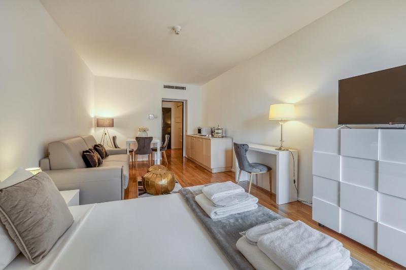 Milan Royal Suites - Centro - image 14