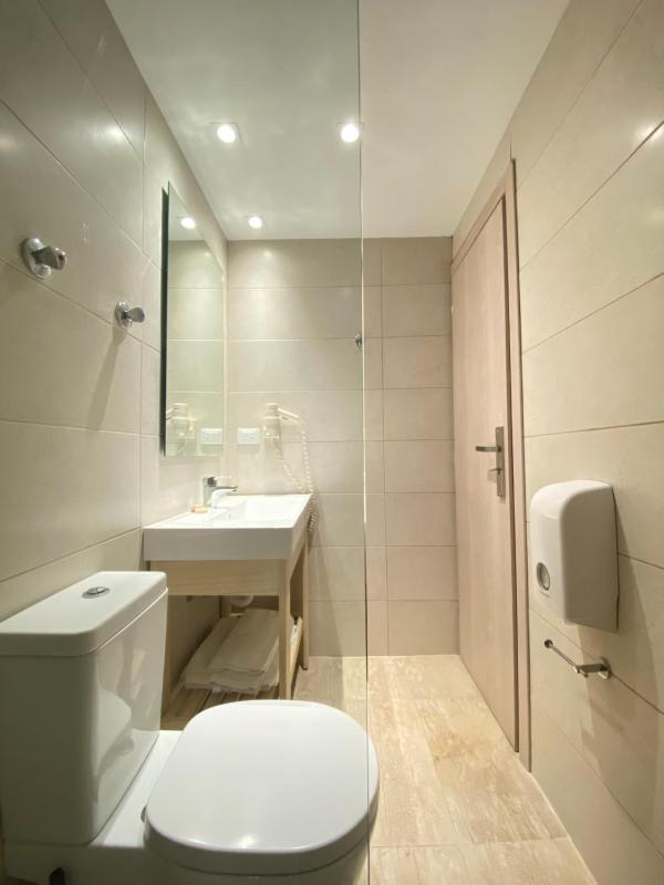 Comfort Triple Room image 4