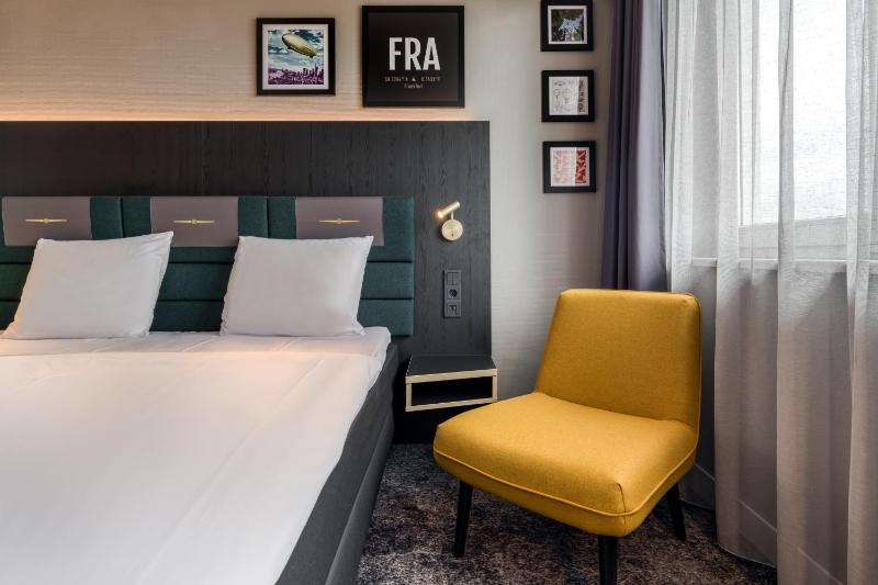 Deluxe King Room - Non Smoking image 3