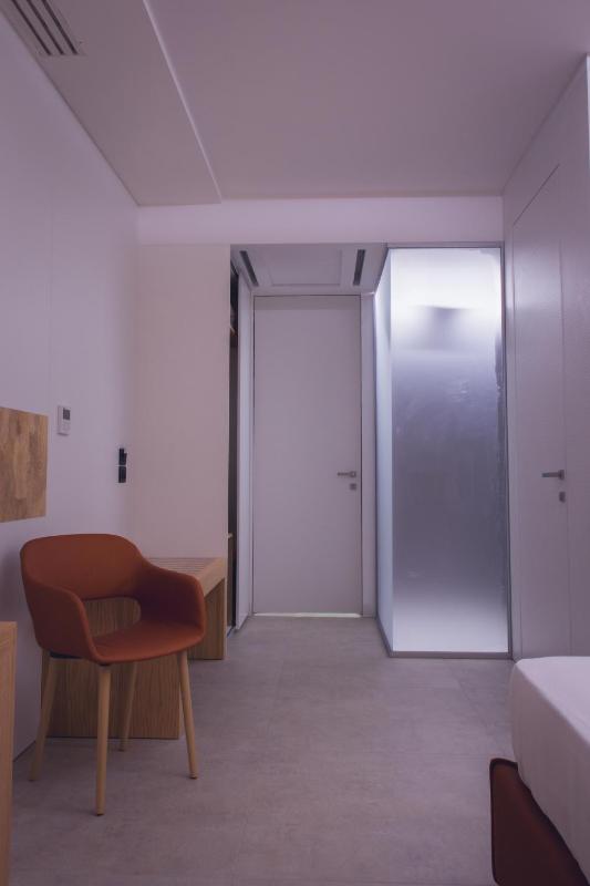 Sunset Hotel - image 31
