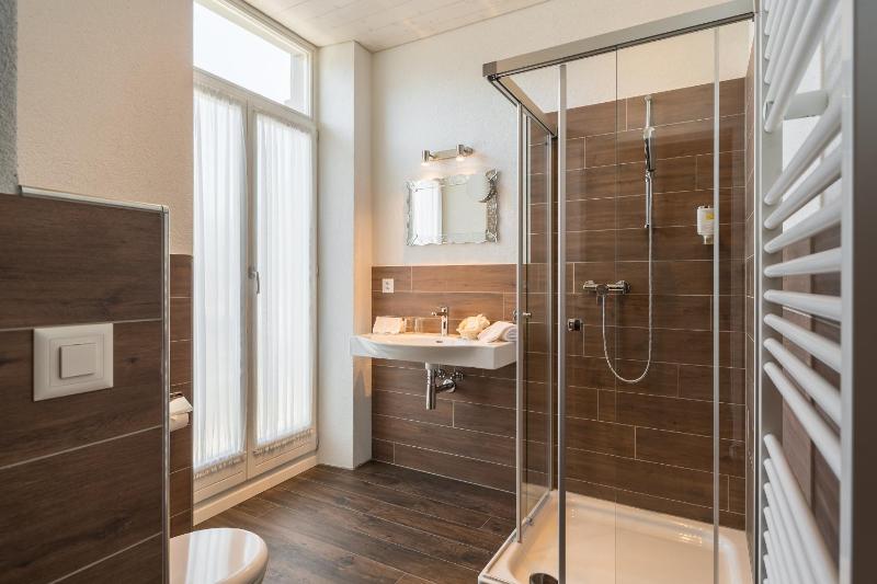 Signature Suite image 4