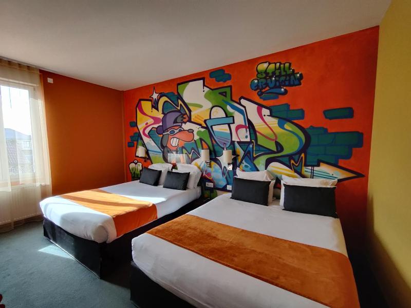 Quadruple Room image 4