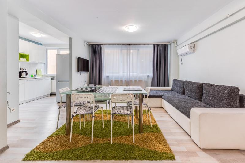 Three-Bedroom Apartment with Balcony image 3