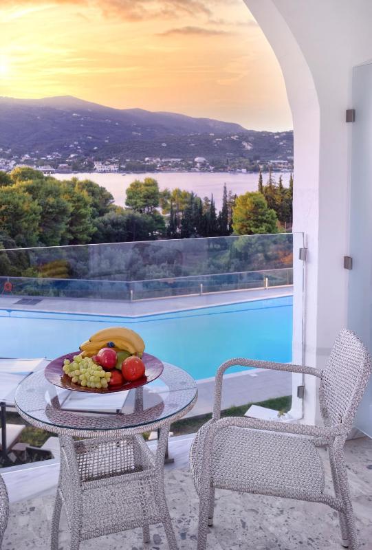 Double or Twin Room with Sea View image 1
