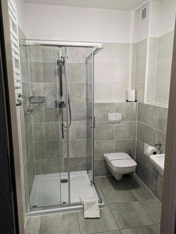 Twin Room with Sofa image 4