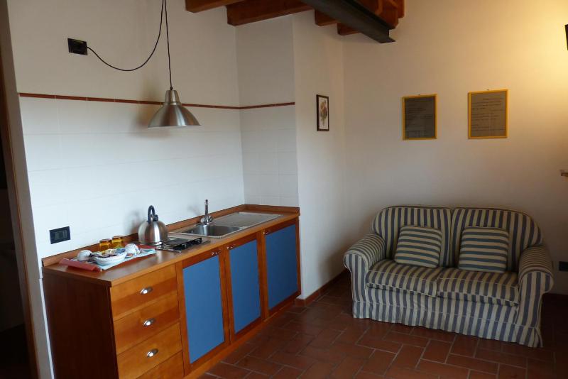 Double Room image 3