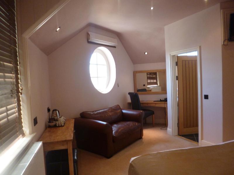 Deluxe King or Twin Room with Sea View image 2