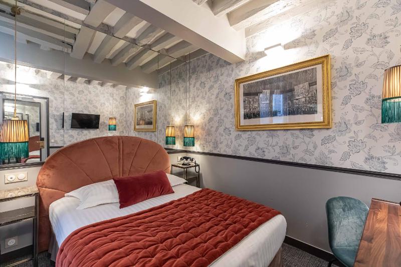 Double Room image 2