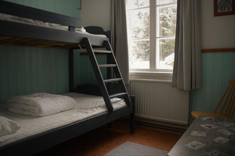Standard Double Room with Shared Bathroom image 4